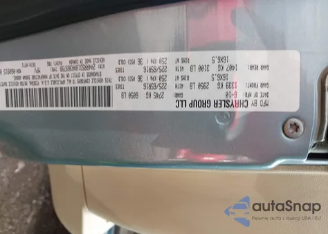 2010 Chrysler Town & Country Touring из США, поврежденный, VIN 2A4RR5D18AR369798